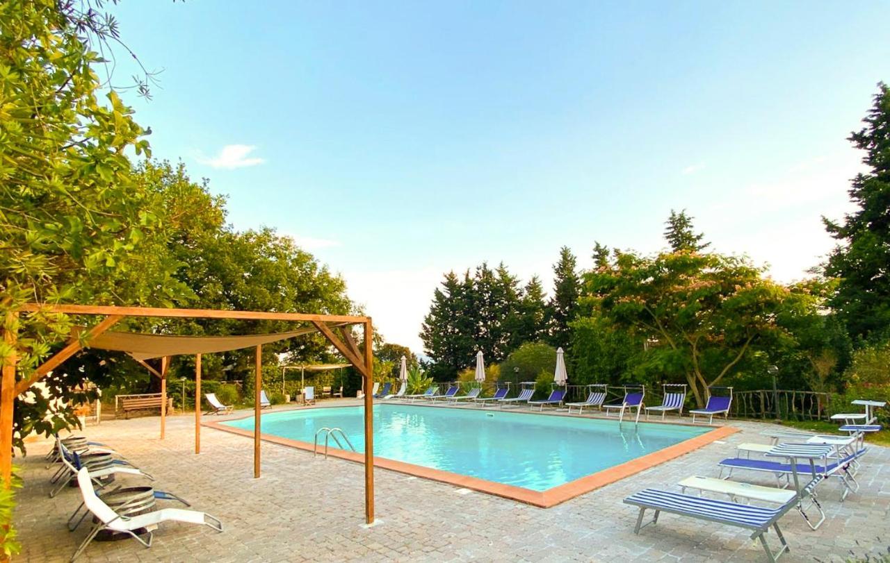 Апарт готель Agriturismo Terenzana Ріпарбелла Екстер'єр фото