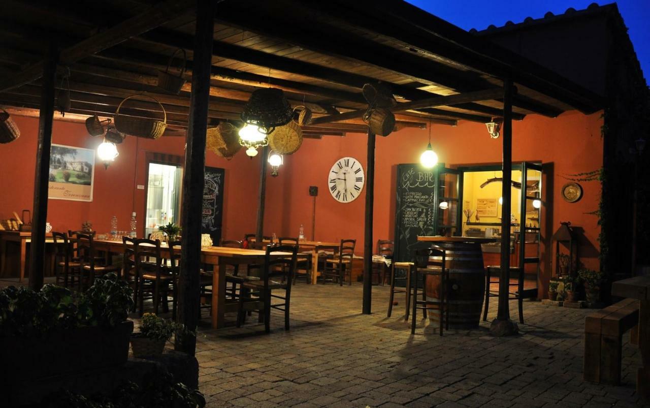 Апарт готель Agriturismo Terenzana Ріпарбелла Екстер'єр фото