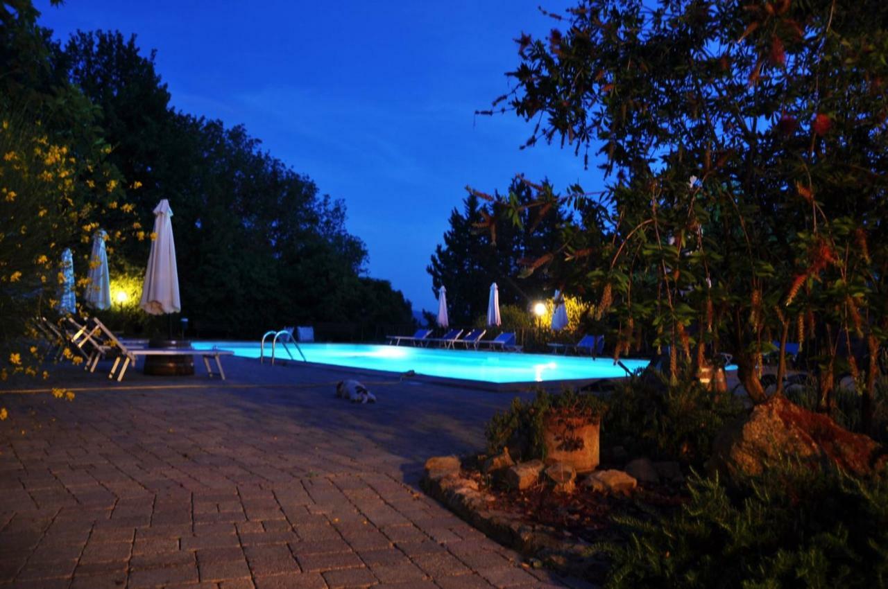 Апарт готель Agriturismo Terenzana Ріпарбелла Екстер'єр фото